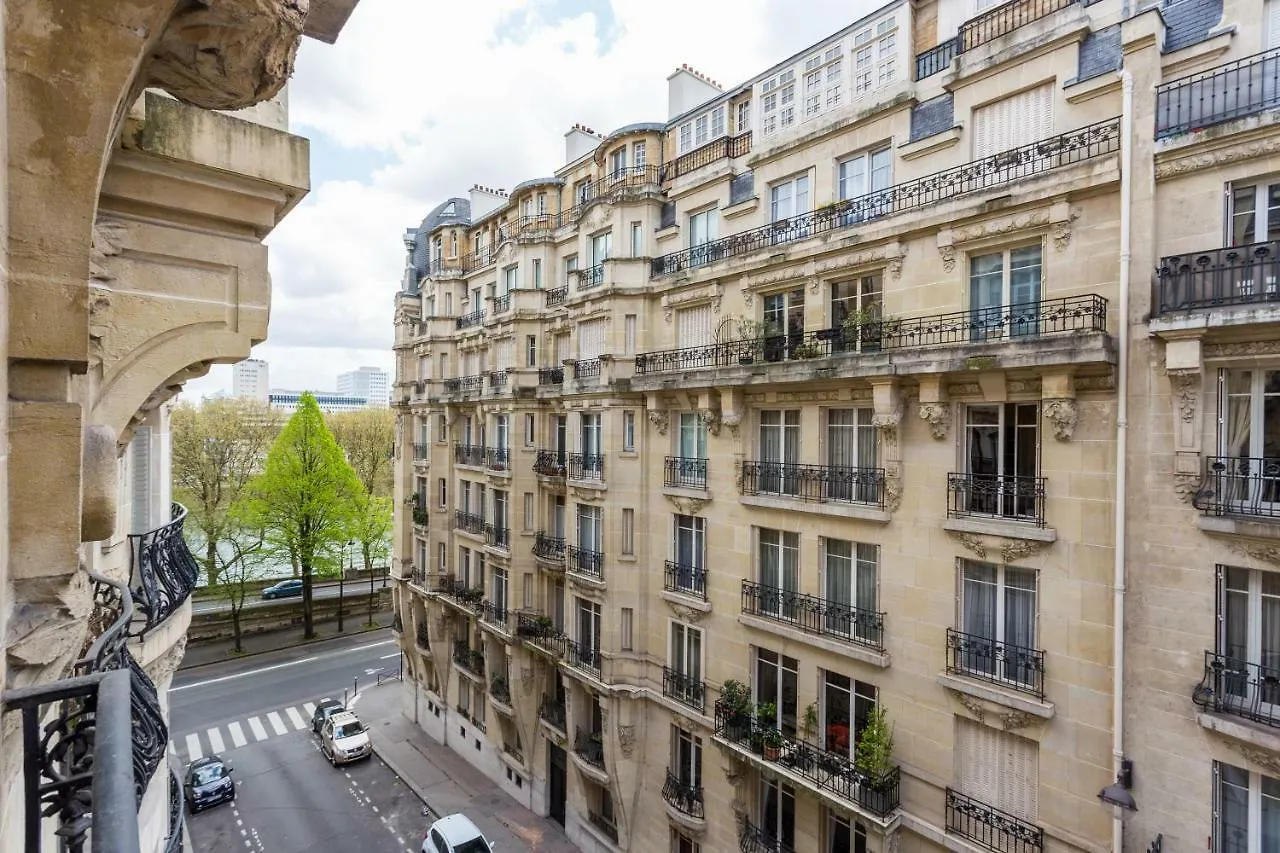 Cmg - Premium Tour Eiffel - 61 Apartament